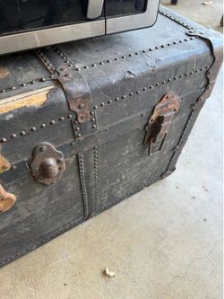 Vintage trunk
