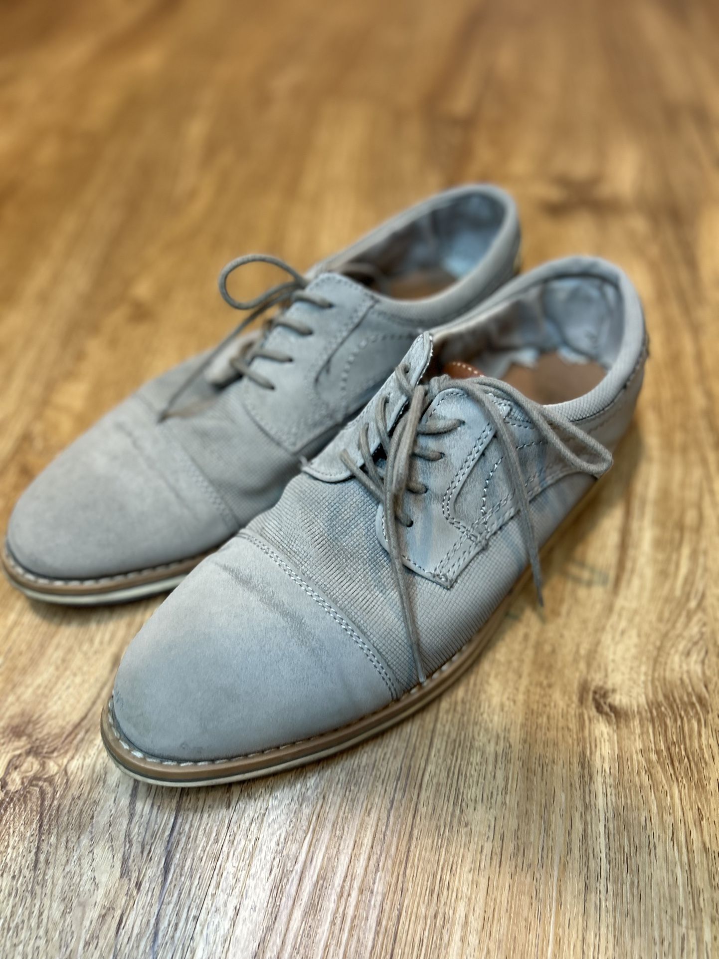 Sonoma Men’s Grey Leather Shoes – Size 10 – Casual/Work Style – Hawthorne Pickup