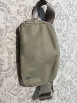 Fanny pack