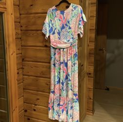 Lilly Pulitzer Jessie Midi Dress in Multi 'Peony For Your Thoughts' print  NWT Large Maxi for Sale in Fort Myers, FL - OfferUp