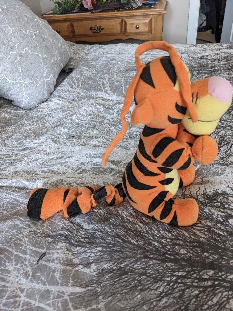 Vintage Tigger Musical Toy