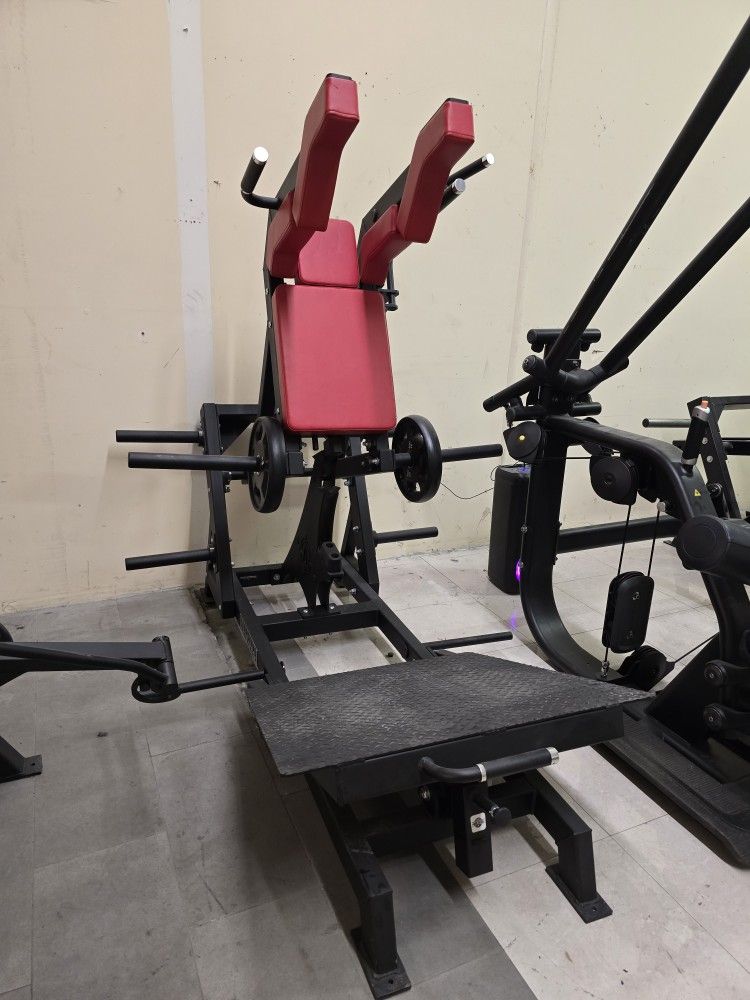 Arsenal strength power squat commercial gym equipment plate loaded workout fitness weight machine