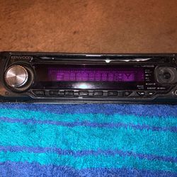  KENWOOD KDC-MP208 CD RECEIVER CAR STEREO DETACHABLE FACE FULL UNIT AND WIRING. Condition is Used