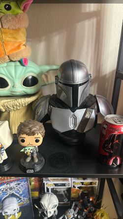 Mandalorian Bust