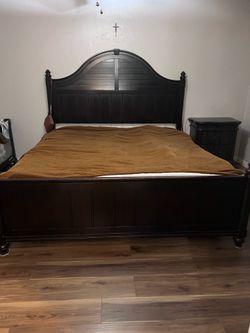 King size bed frame with dressers