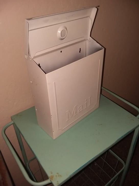 METAL MAILBOX MAIL BOX CONTAINER STORAGE FILER