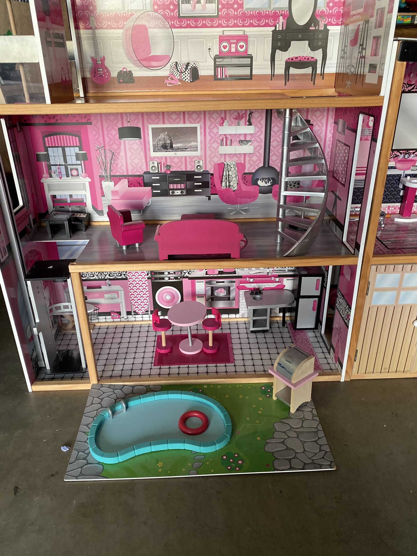 Doll house with furniture