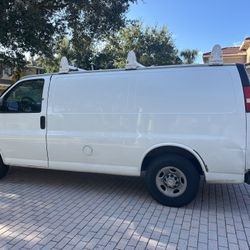 2008 Chevy Express 2500 