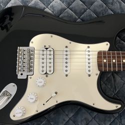 Fender Stratocaster MIM (With Hardshell Case)