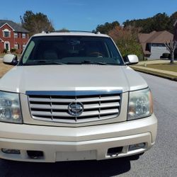 2005 Cadillac Escalade 6.0 (4x4)