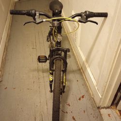 Three Beautiful. Bike. In. Very. Good. Condion 