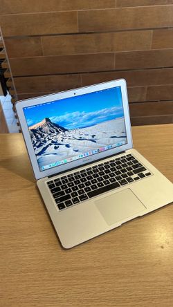 Apple MacBook Air 13” i5/8GB/256GB SSD $180