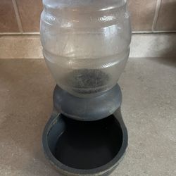 1 Gallon Pet Water Bowl 