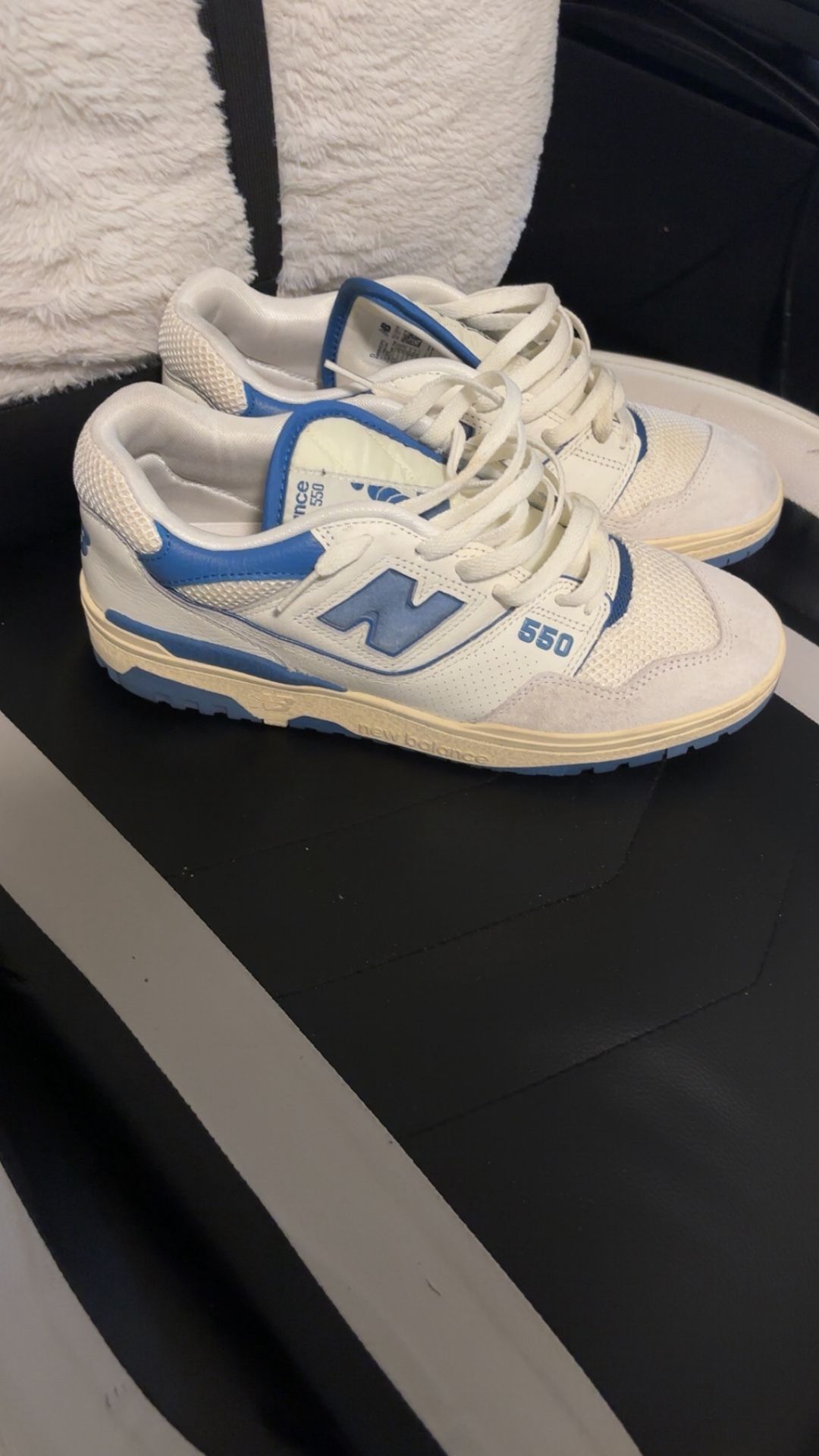New Balance 550 SIZE 9.5