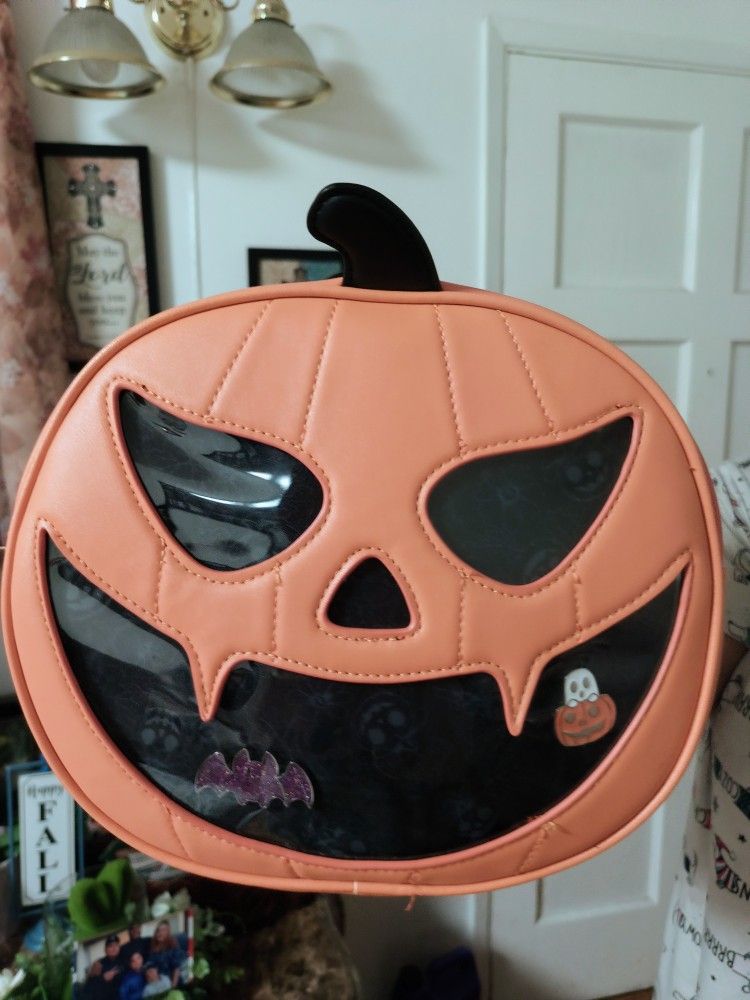 Hot Topic Exclusive Pumpkin Pin Collector Mini Backpack