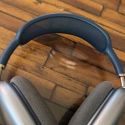 AirPod Pro Maxes