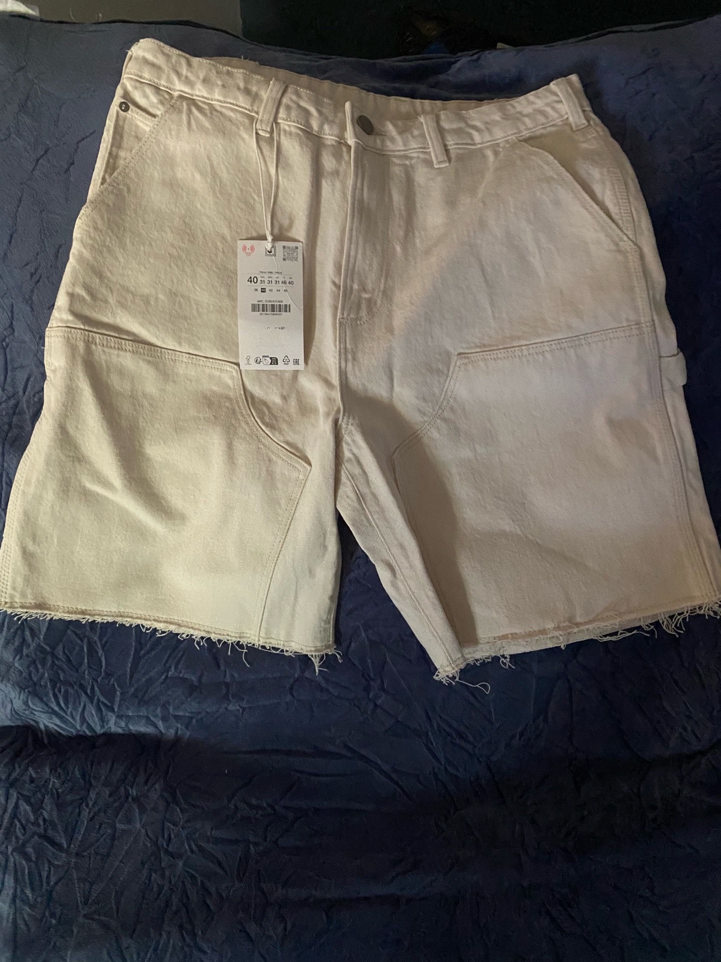 Zara carpenter shorts