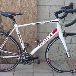 Giant Defy 9  (Shimano 105) for sale
