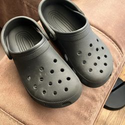 $20, Boys Crocs shoes size 4 