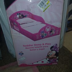 Minnie Mouse Toddler Bed