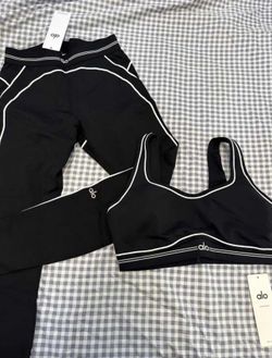 ALO 2 piece set MEDIUM