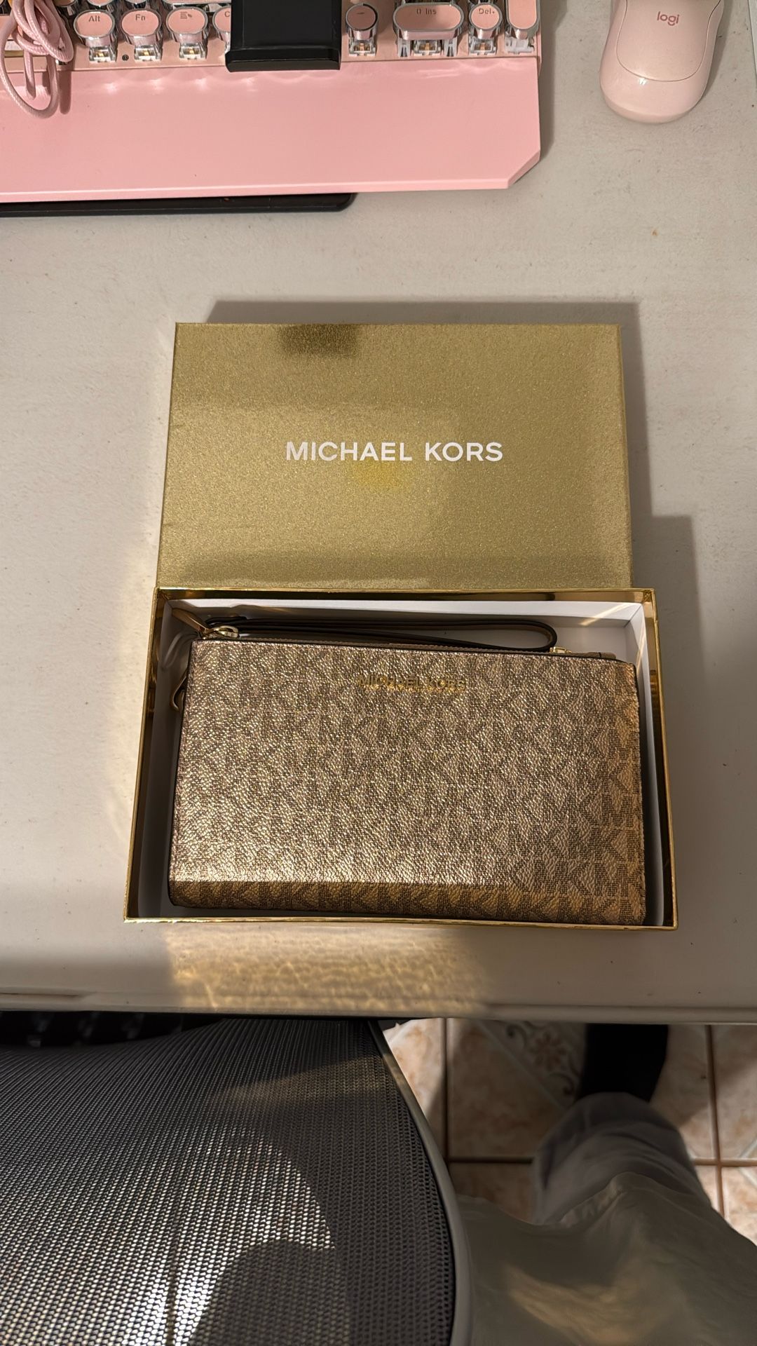 Michael Kors wallet 