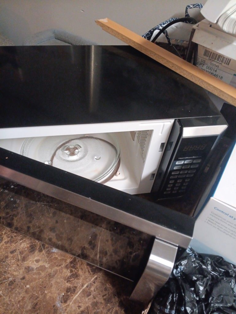 Hamilton Beach Microwave