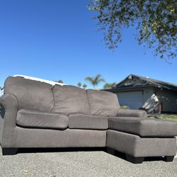 GREY SECTIONAL COUCH!!! 🚚 FREE DELIVERY!!! 🚚