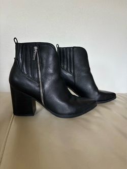 Indigo Rd. Black Western Block Heel Ankle Boots Booties Size 8