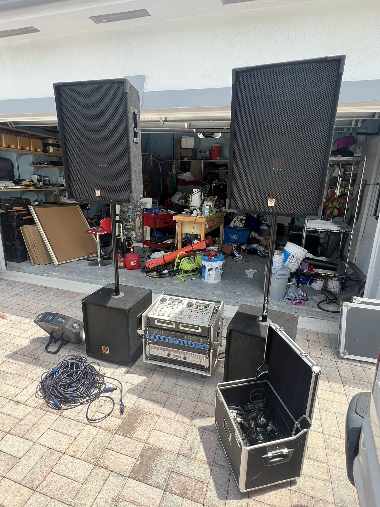 Speaker System With Powerful SUBWOOFER