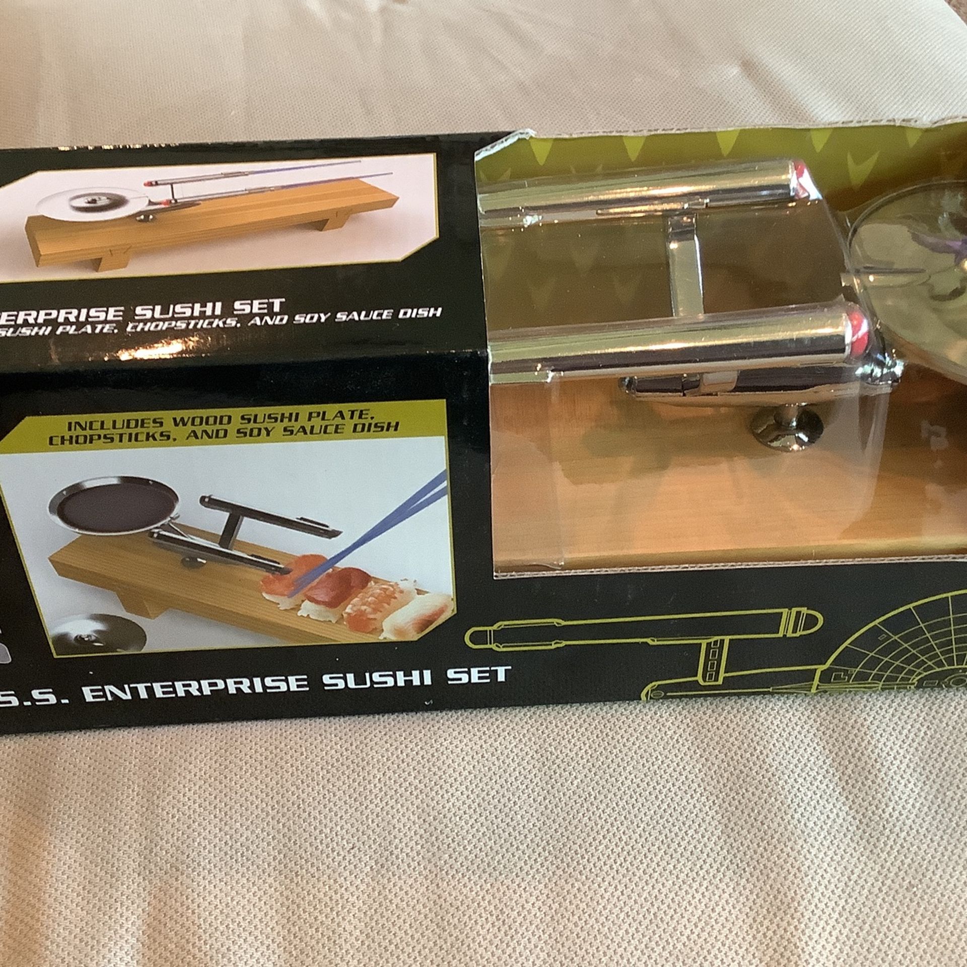 Star Trek U.S.S. Enterprise Sushi Set NEW