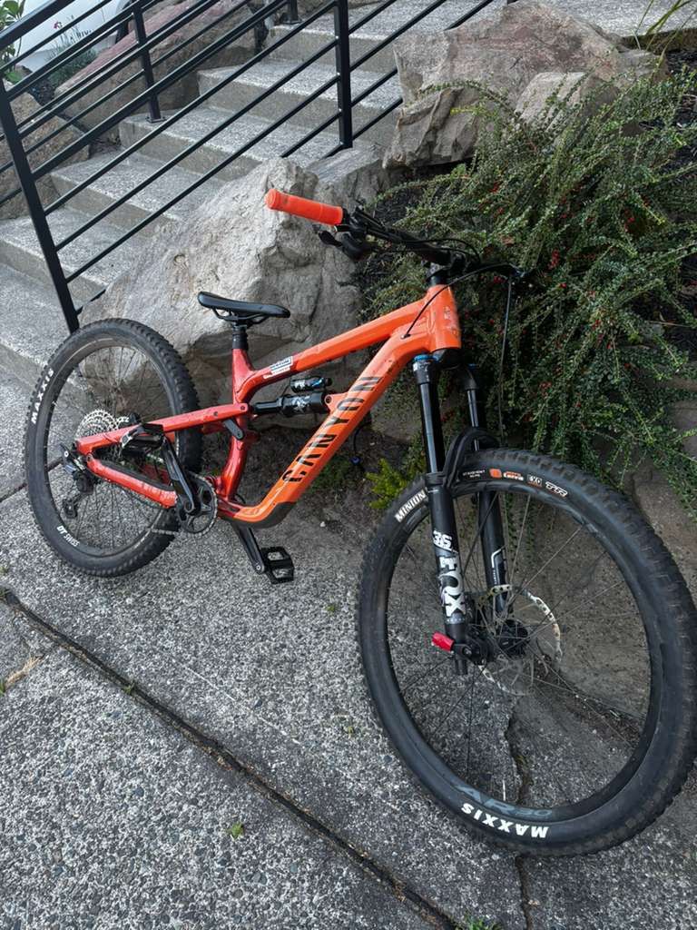 2023 Canyon Spectral Small Frame 27.5