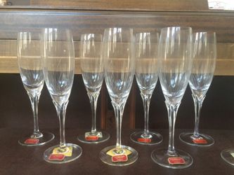 8 crystal champagne glasses