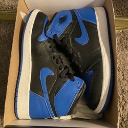 2017 Nike Air Jordan I “Royal” BG Size 7y