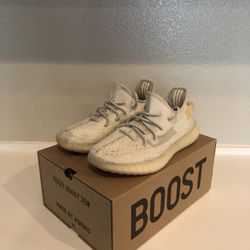 Yeezy Boost 350 V2