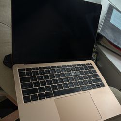 Macbook Air 13” Rose gold