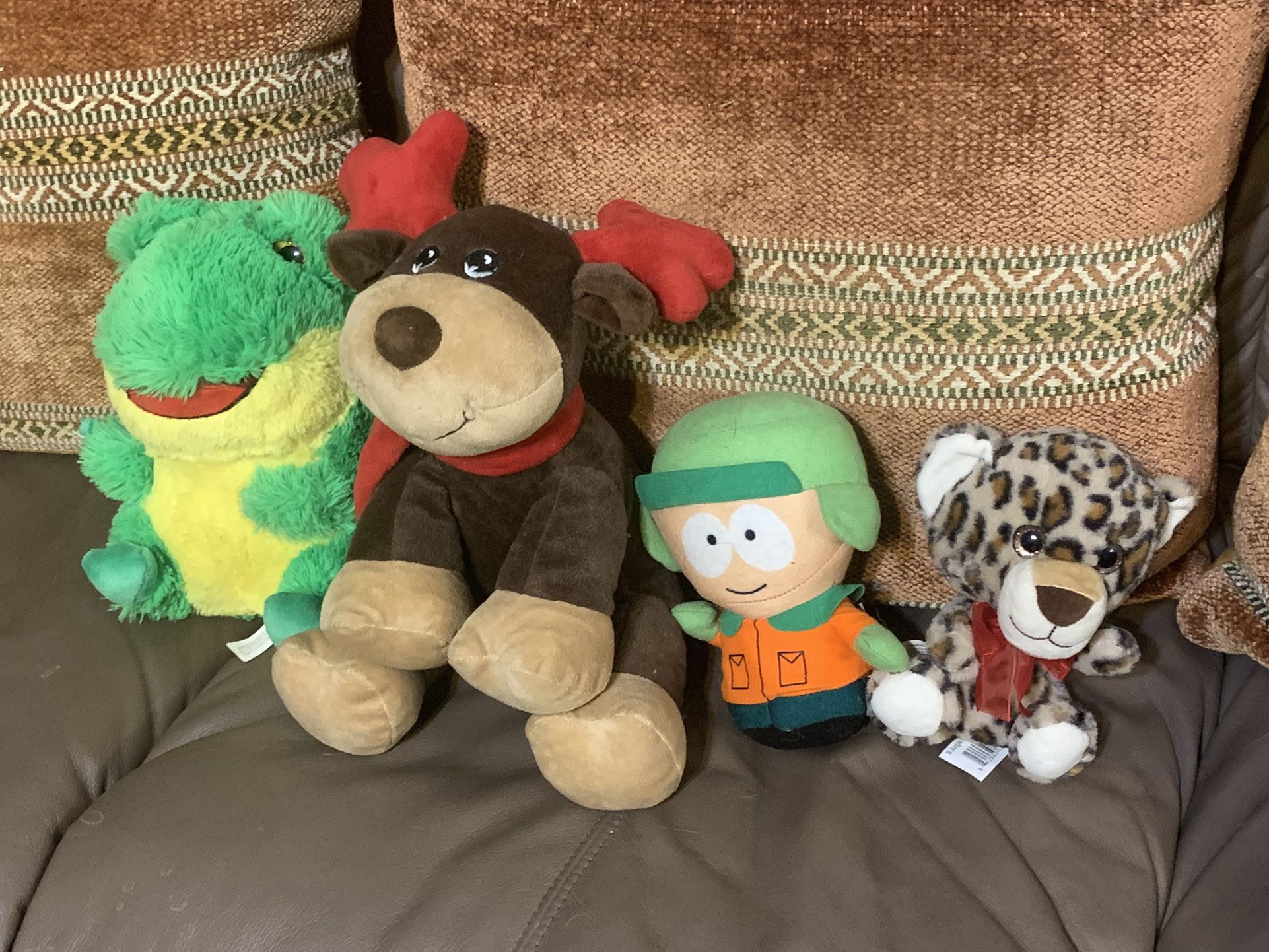 Lot of 4 Soft Plush Small to Med Kids Toys
