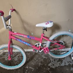 Bicicleta Para Niña Buenas Condiciones Solo Le Falta Aire Una Llanta