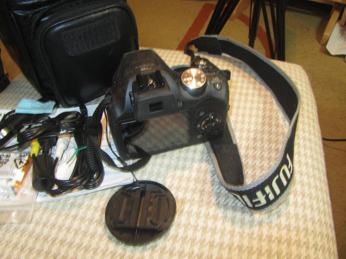 Fujifilm Fuji Fine pix finepix SL digital camera w. 30x zoom lens *sup