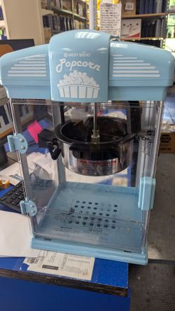 Working popcorn machine