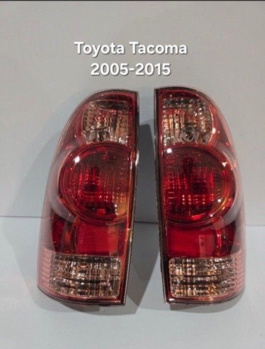 Toyota Tacoma 2005-2015 Tail Lights
