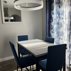 Dining Room Table Comes With Chairs 