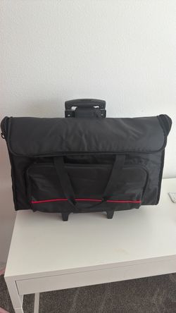 Rolling monitor carry case