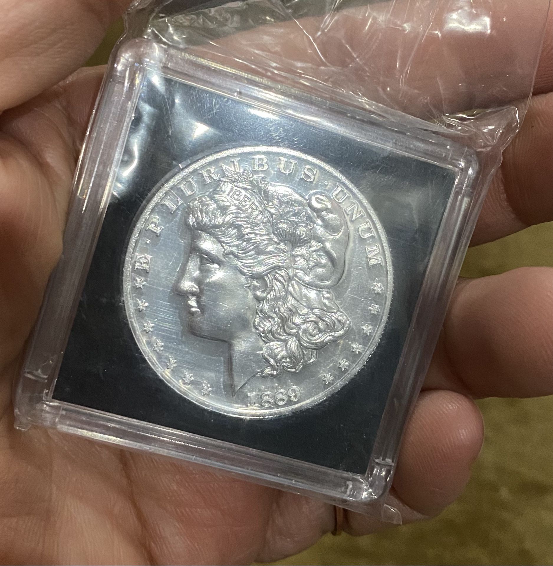 1889 Morgan Silver Dollar Replica In Mint Condition