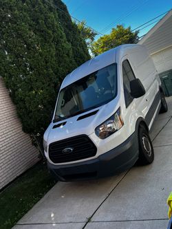 2018 Ford Transit 350 - white