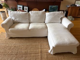 Sofa with chaise