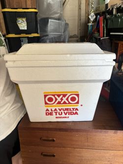 Oxxo Cooler