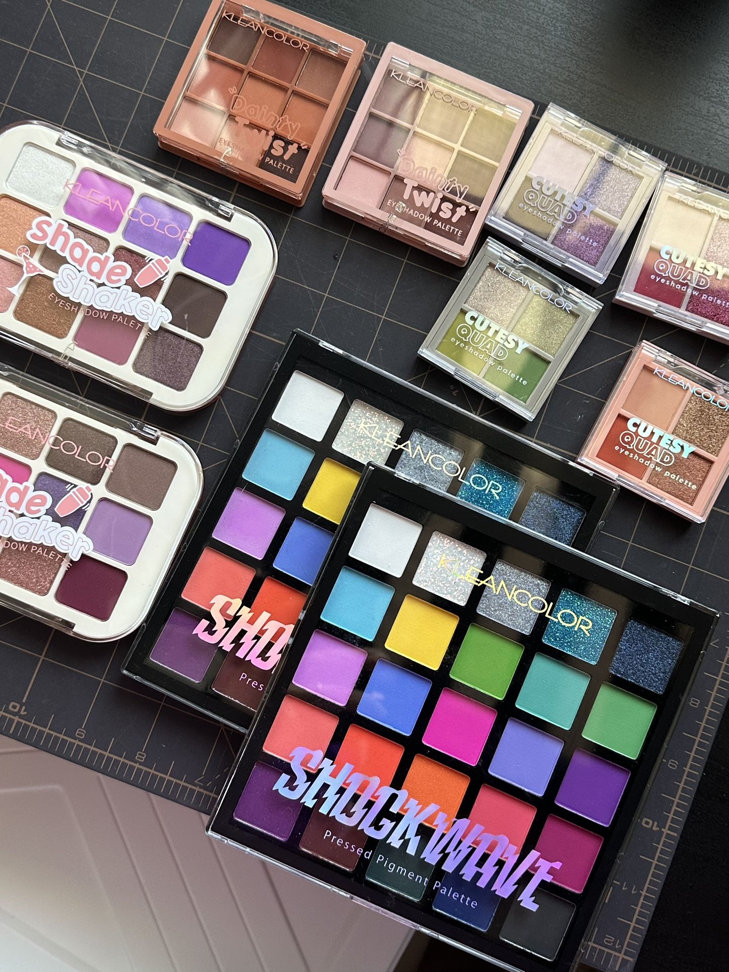 10 Eyeshadow Palettes