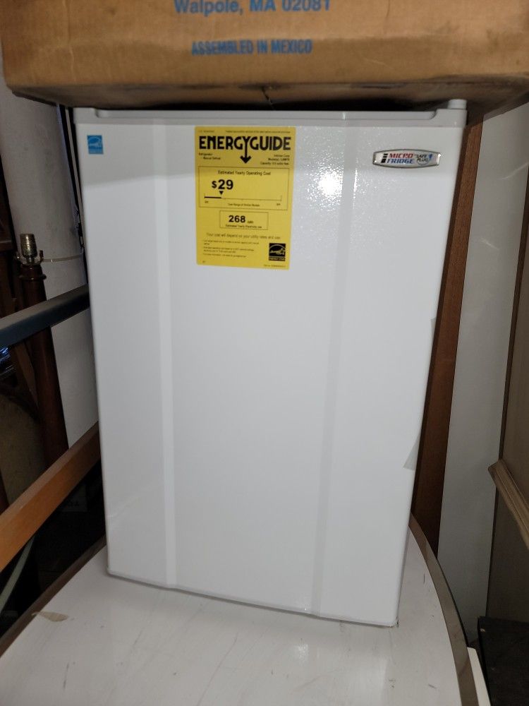 Brand New MicroFridge Mini Fridge White