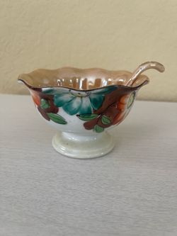 Vintage Bowl with serving spoon